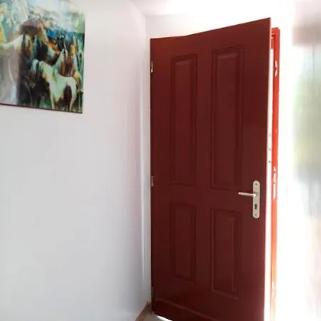 Appartement D'Une Chambre A Saint Pee Sur Nivelle Avec Magnifique Vue Sur La Montagne Jardin Clos Et Wifi Apartment Saint-Pee-sur-Nivelle